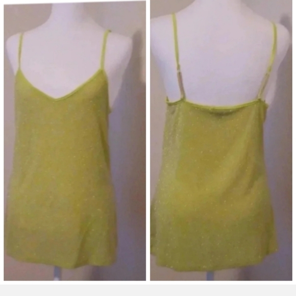 💙🌺Sparkly yellow-green top - Picture 1 of 8